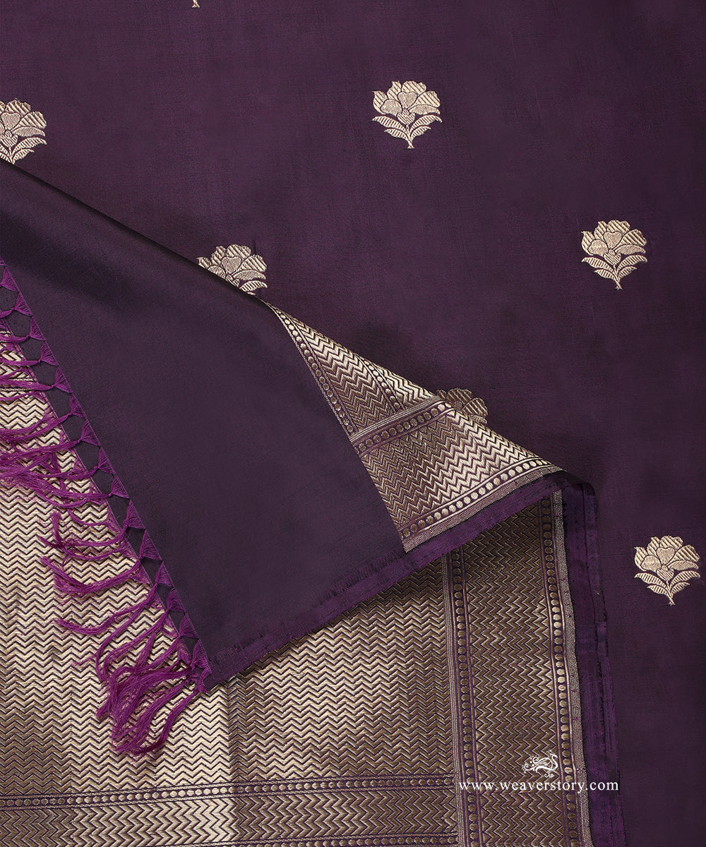 Purple_Handloom_Pure_Katan_Silk_Banarasi_Dupatta_With_Small_Rose_Motif_Kadhwa_Boota_WeaverStory_04