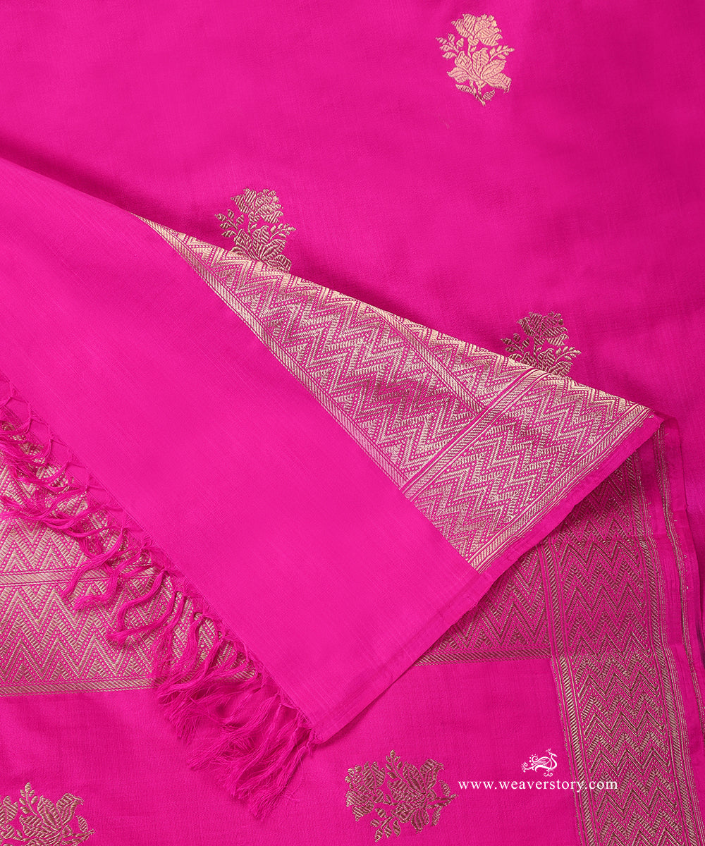 Hot_Pink_Handloom_Pure_Katan_Silk_Banarasi_Dupatta_With_Small_Rose_Motif_Kadhwa_Boota_WeaverStory_04