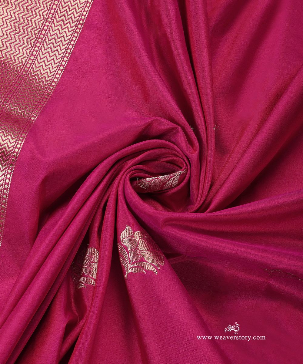 Pink_Handloom_Pure_Katan_Silk_Banarasi_Dupatta_With_Small_Rose_Motif_Kadhwa_Boota_WeaverStory_05