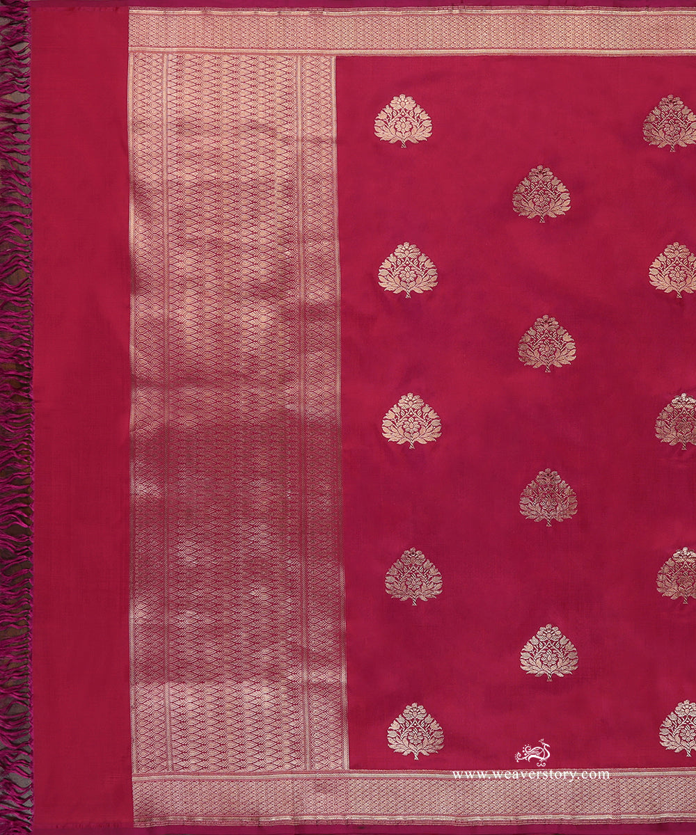 Plum_Handloom_Pure_Katan_Silk_Banarasi_Dupatta_With_Floral_Kadhwa_Boota_And_Saffron_Border_WeaverStory_02