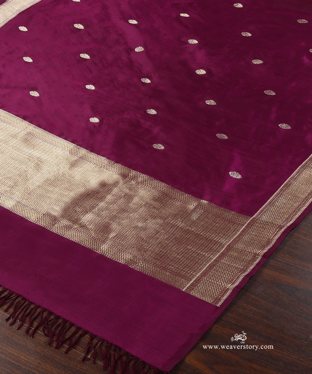 Plum_Handloom_Pure_Katan_Silk_Banarasi_Dupatta_With_Kadhwa_Boota_And_Saffron_Border_WeaverStory_03