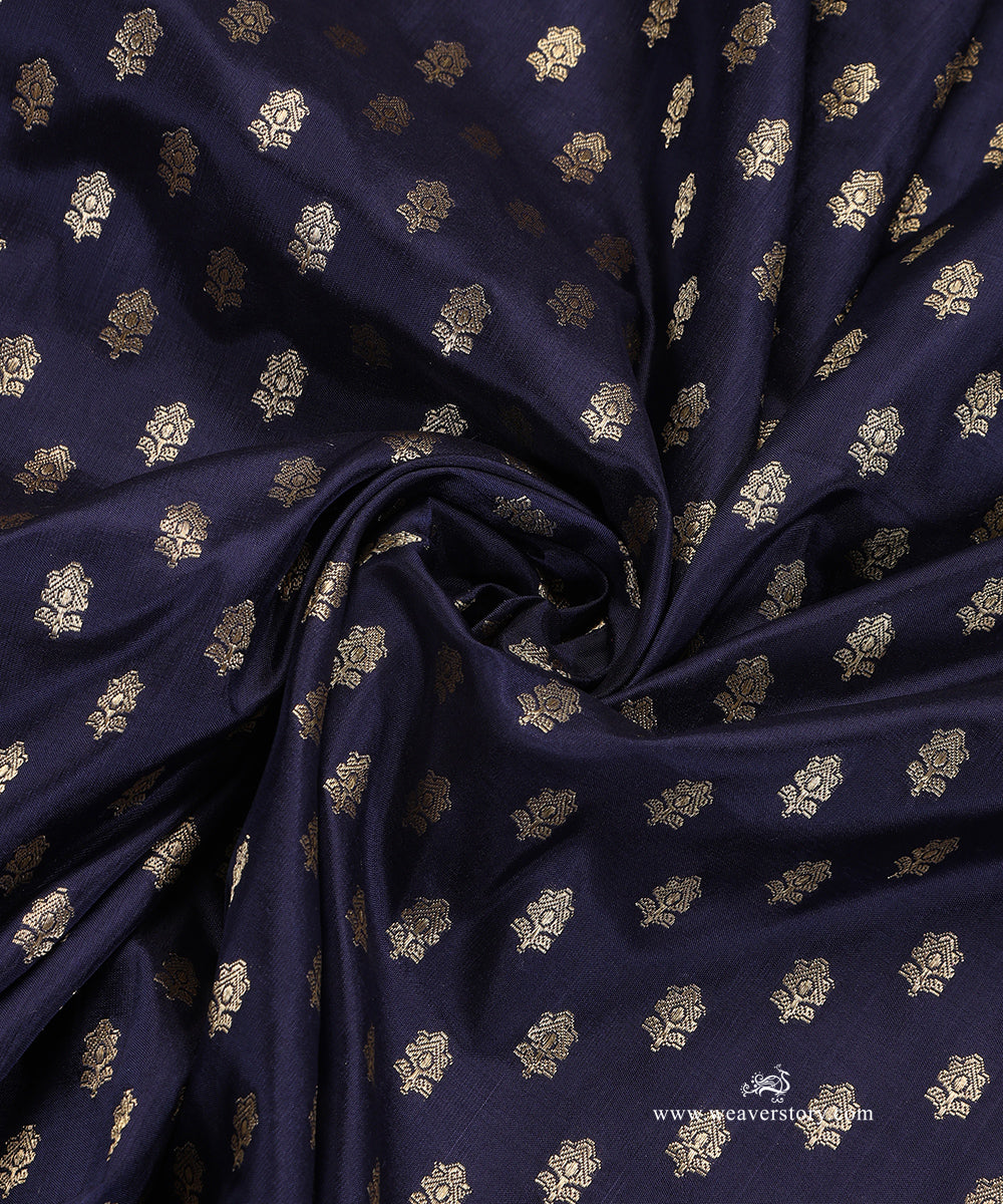 Navy_Blue_Handloom_Pure_Katan_Silk_Banarasi_Dupatta_With_Small_Flower_WeaverStory_05