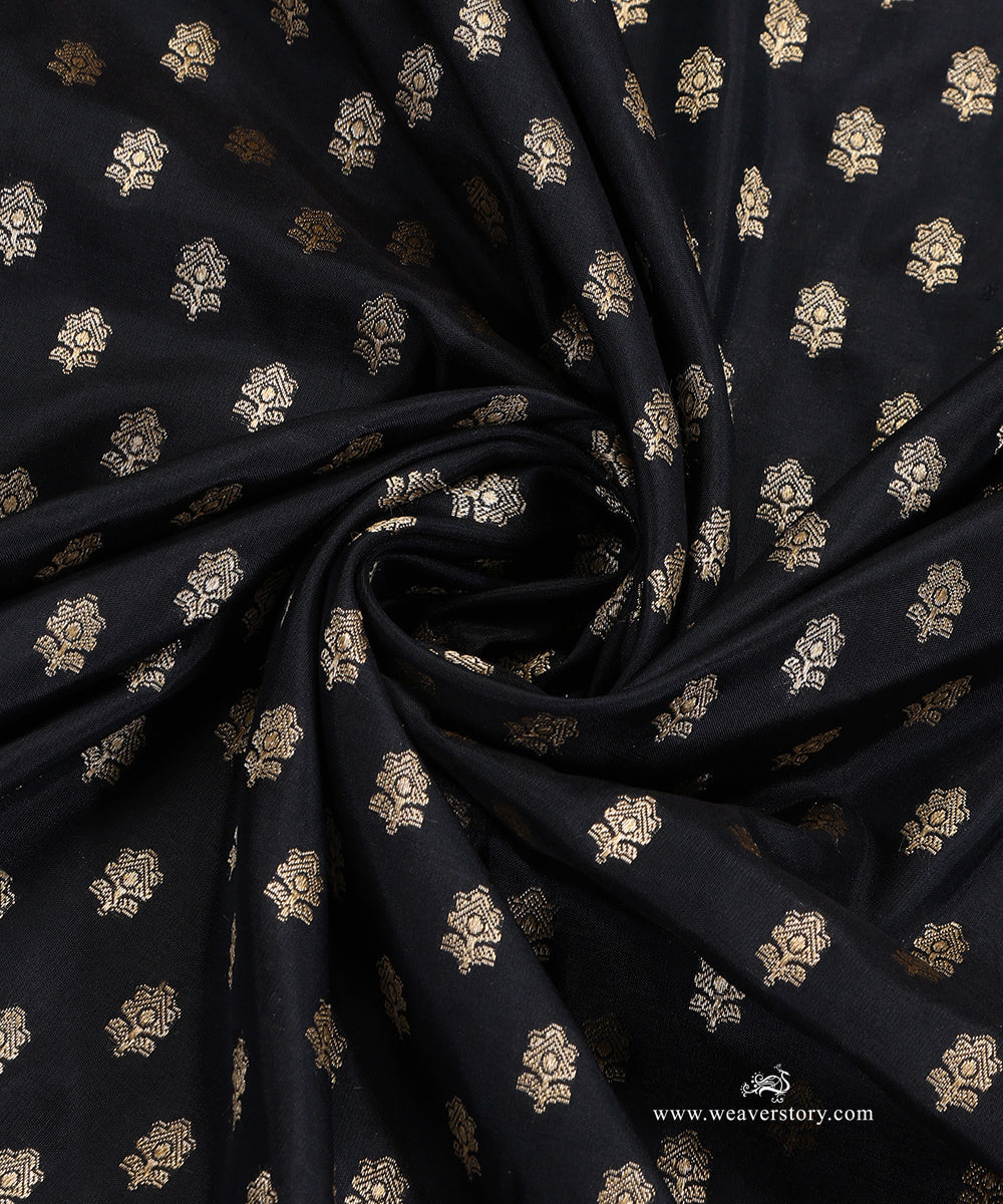 Black_Handloom_Pure_Katan_Silk_Banarasi_Dupatta_With_Small_Flower_WeaverStory_05