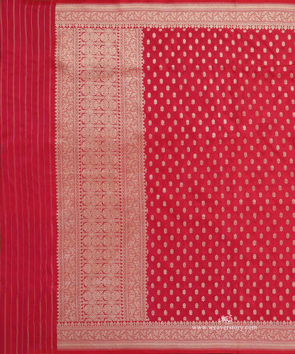 Magenta_Handloom_Pure_Katan_Silk_Banarasi_Dupatta_With_Small_Flower_WeaverStory_02