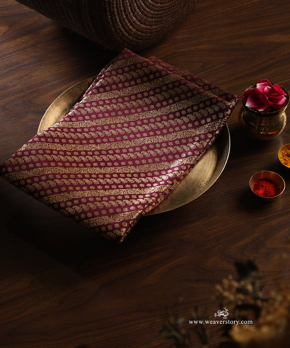 Wine_Handloom_Pure_Katan_Silk_Banarasi_Dupatta_With_Small_Flower_WeaverStory_01