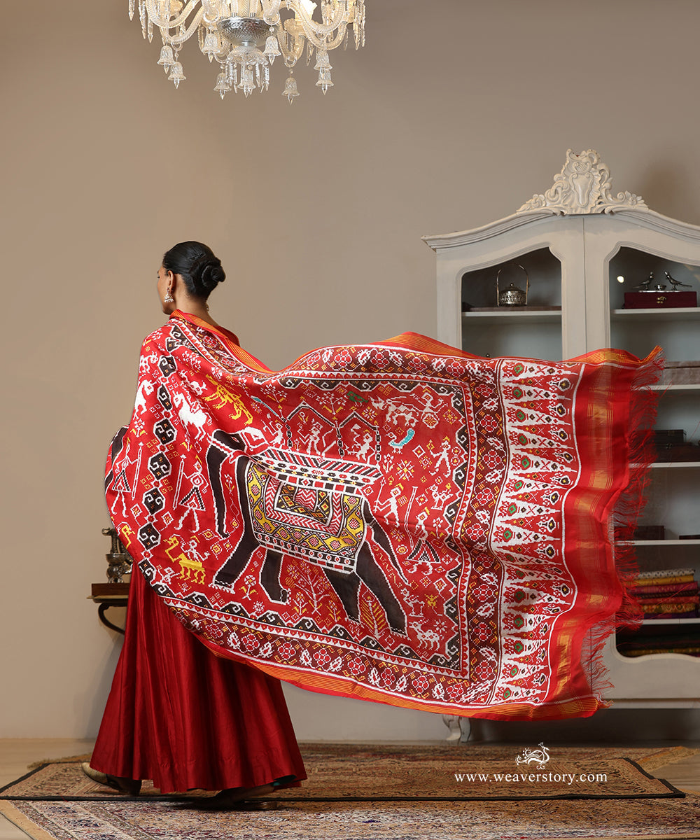 Red_Handloom_Double_Ikat_Patola_Duptta_With_Big_Eleplant_Motifs_WeaverStory_03