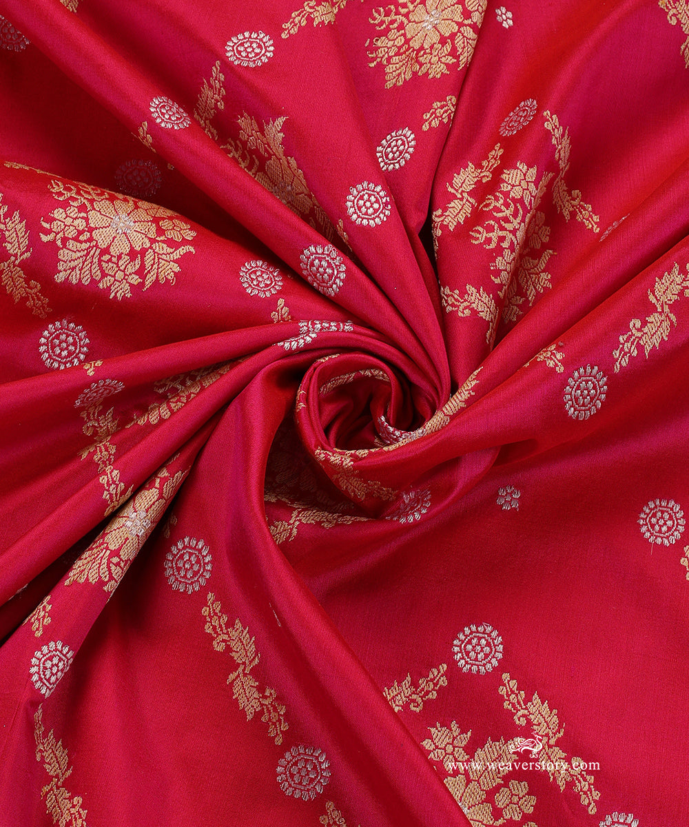 Hot_Pink_Pure_Katan_Silk_Kadhwa_Banarasi_Dupatta_With_Sona_Rupa_Zari_WeaverStory_05
