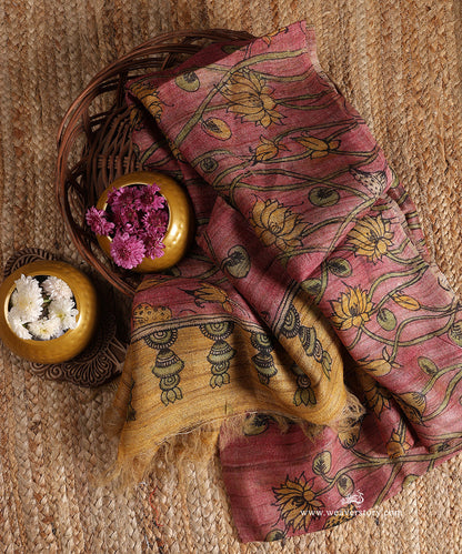 Pink_Handloom_Pure_Tusser_Silk_Hand_Painted_Kalamkari_Dupatta_With_All_Over_Lotus_Jaal_WeaverStory_01