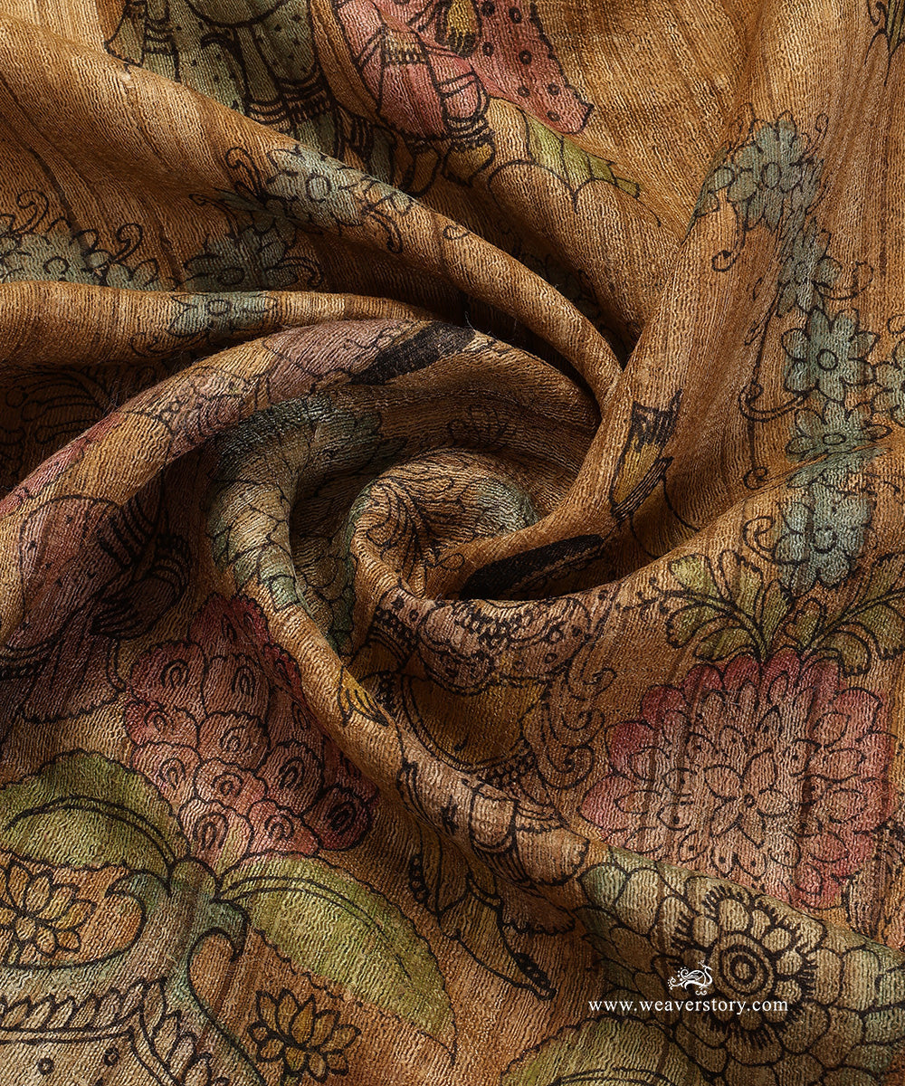 Mustard_Handloom_Pure_Tusser_Silk_Hand_Painted_Kalamkari_Dupatta_With_Radha_Krishna_Motifs_WeaverStory_05