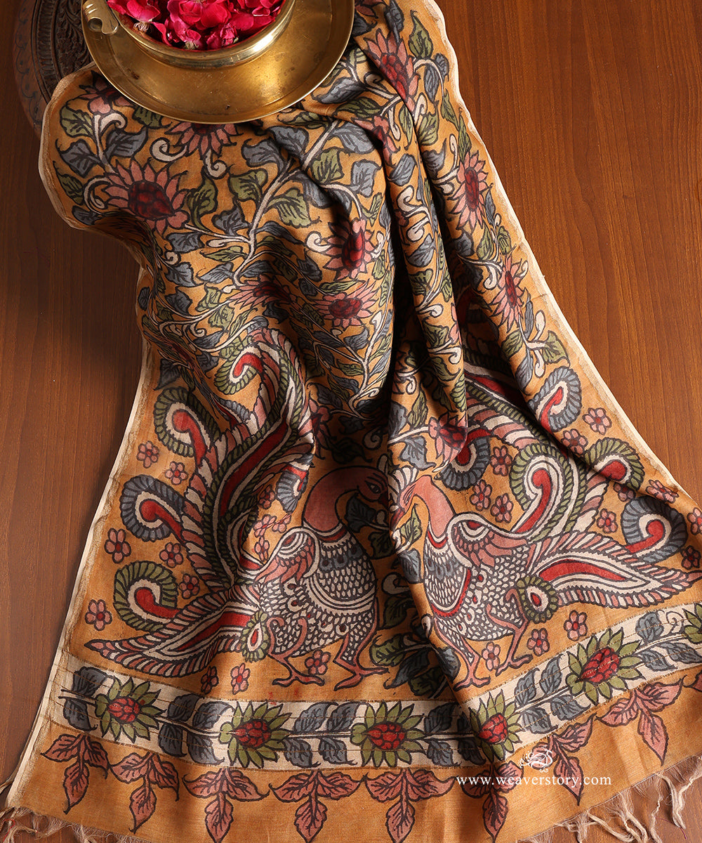 Mustard_Handloom_Pure_Cotton_Hand_Painted_Kalamkari_Dupatta_With_Peacock_Motifs_WeaverStory_01