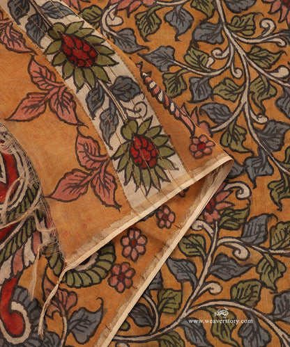 Mustard_Handloom_Pure_Cotton_Hand_Painted_Kalamkari_Dupatta_With_Peacock_Motifs_WeaverStory_04