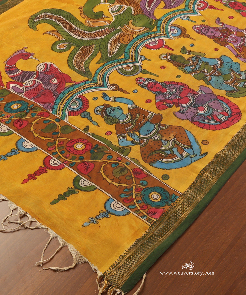 Yellow_Handloom_Pure_Cotton_Hand_Painted_Peacock_Kalamkari_Dupatta_With_Green_Zari_Border_WeaverStory_03