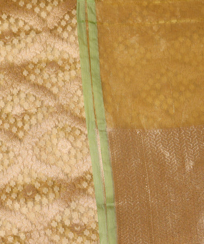Handloom_Lemon_Kora_Tissue_Banarasi_With_Diamond_Pattern_WeaverStory_04