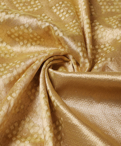 Handloom_Lemon_Kora_Tissue_Banarasi_With_Diamond_Pattern_WeaverStory_05