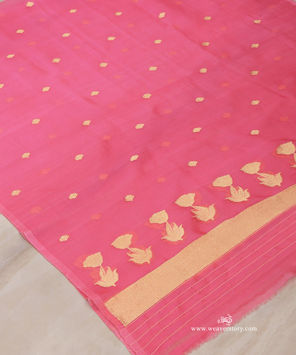 Rani_Pink_Handloom_Pure_Kora_Silk_Banarasi_Duptta_With_Kadhwa_Lotus_Boota_With_Leafs_WeaverStory_03
