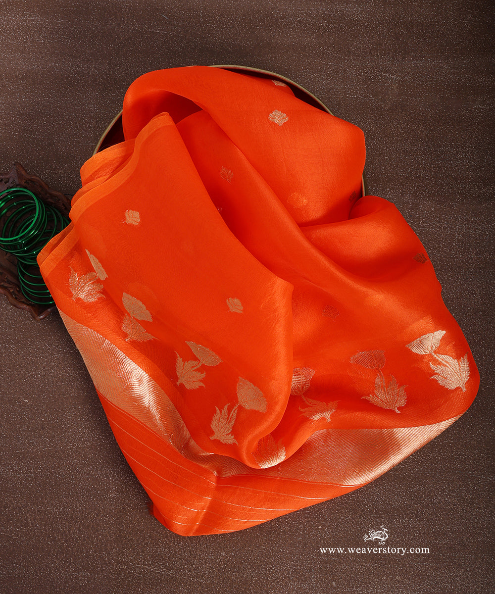 Orange_Handloom_Pure_Kora_Silk_Banarasi_Duptta_With_Kadhwa_Lotus_Boota_With_Leafs_WeaverStory_01