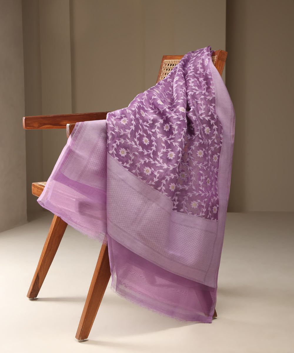 Purple_Handloom_Pure_Kora_Silk_Banarasi_Dupatta_With_Floral_Jaal_WeaverStory_01