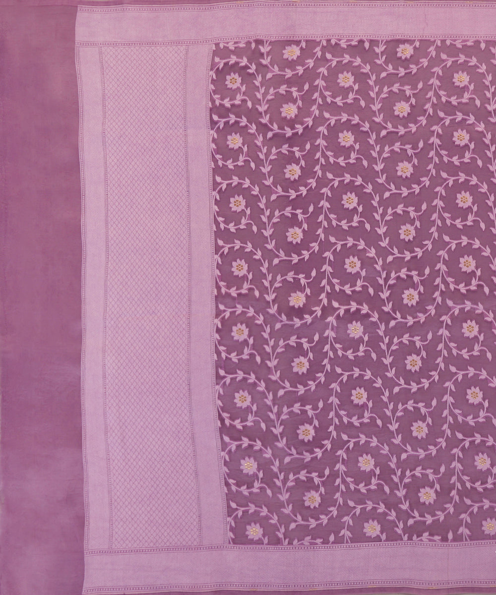 Purple_Handloom_Pure_Kora_Silk_Banarasi_Dupatta_With_Floral_Jaal_WeaverStory_02