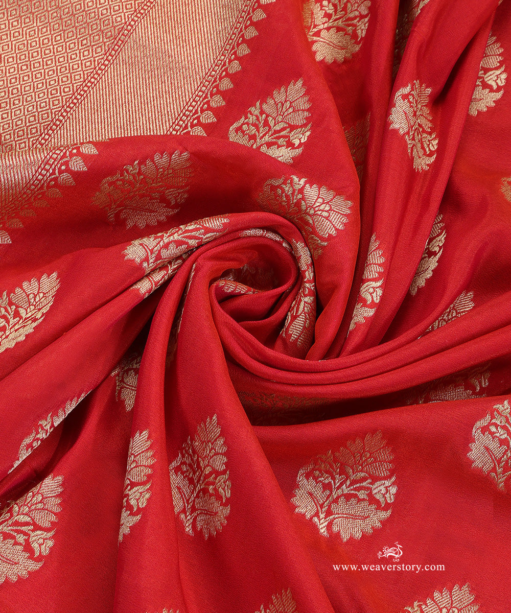 Pink_And_Orange_Dual_Tone_Handloom_Pure_Katan_Silk_Banarasi_Dupatta_WeaverStory_05