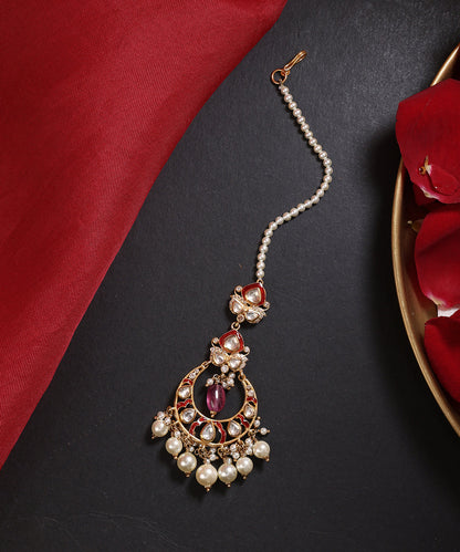 Roxana_Handcrafted_Pure_Silver_Maangtika_With_Semi_Precious_Stones_And_Pearls_WeaverStory_01