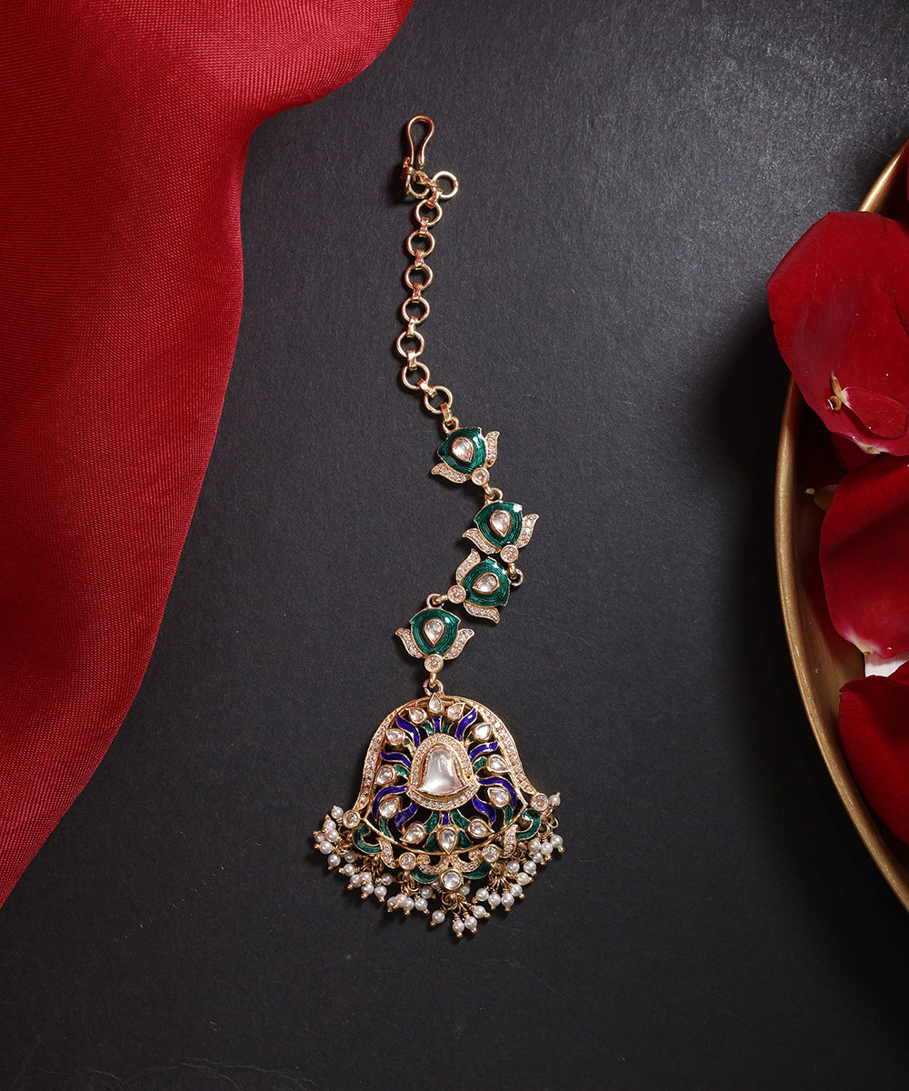 Soraya_Handcrafted_Pure_Silver_Maangtika_With_Semi_Precious_Stones_WeaverStory_01