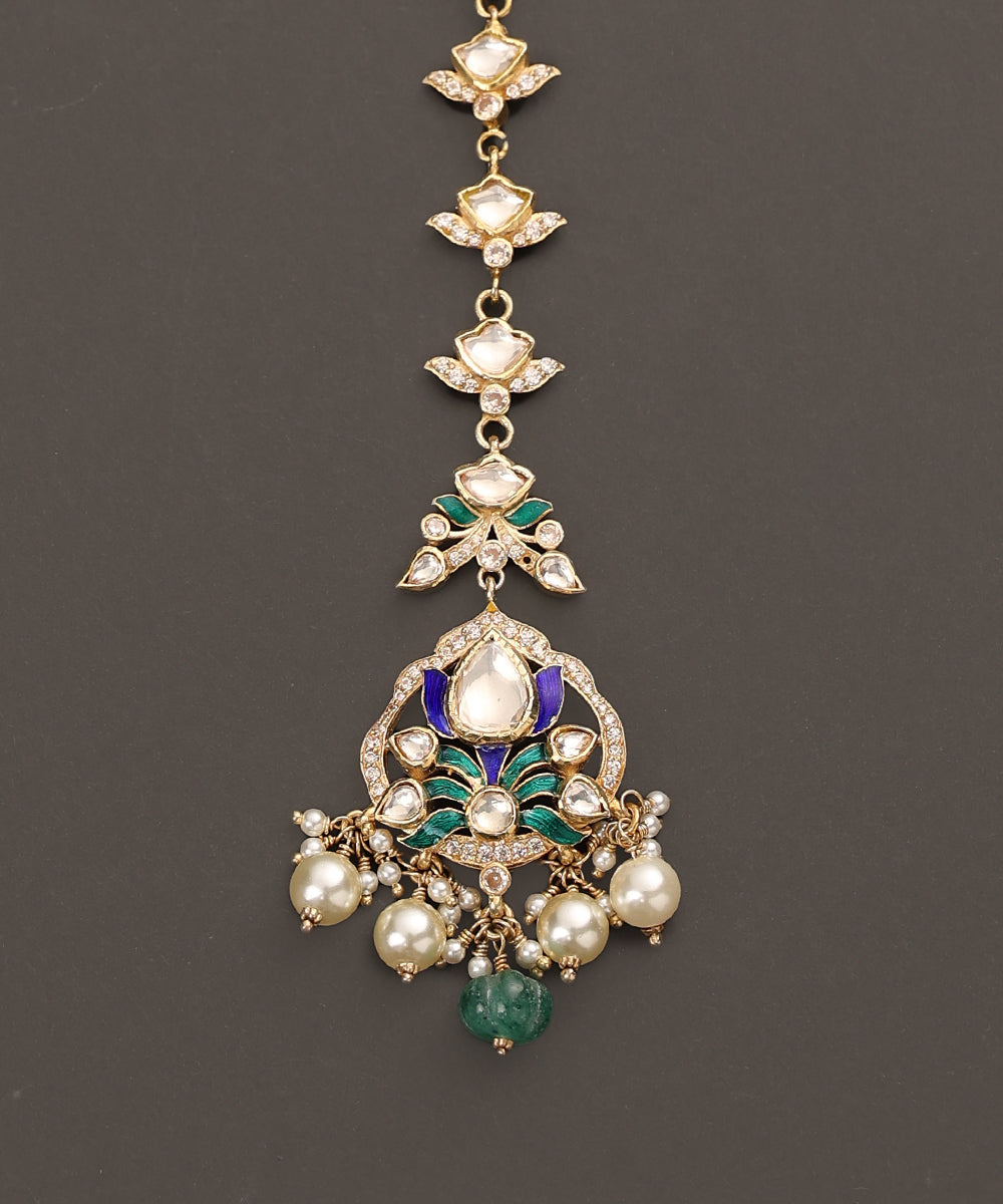 Darya_Handcrafted_Pure_Silver_Maangtika_With_Semi_Precious_Stones_WeaverStory_03