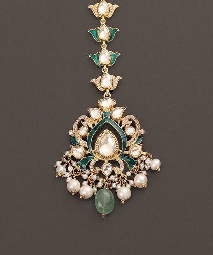 Ruksana_Handcrafted_Pure_Silver_Maangtika_With_Semi_Precious_Stones_And_Pearls_WeaverStory_03