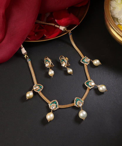 Fareen_Handcrafted_Pure_Silver_Necklace_Set_With_Semi_Precious_Stones_WeaverStory_01