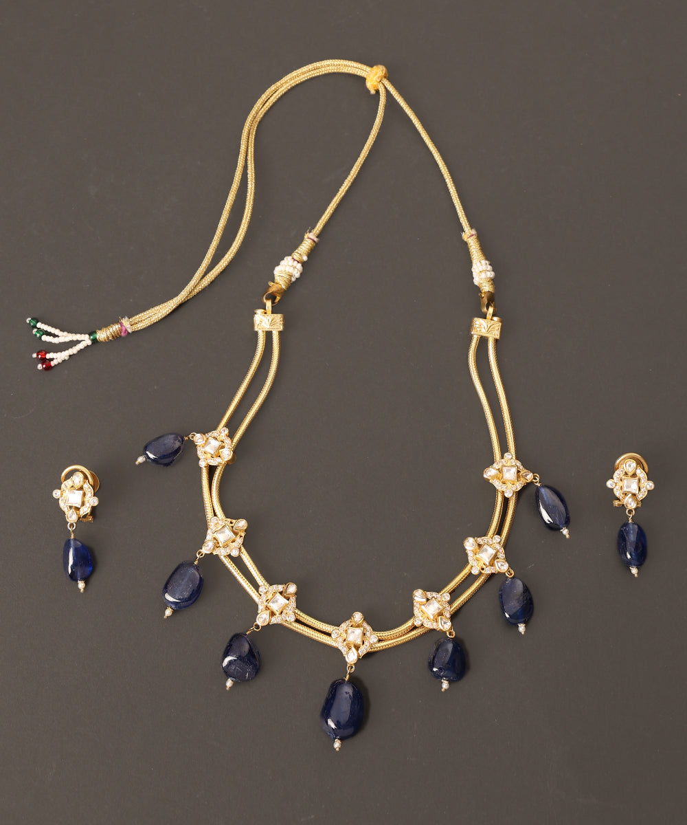 Zarrin_Handcrafted_Pure_Silver_Necklace_Set_With_Semi_Precious_Stones_WeaverStory_03