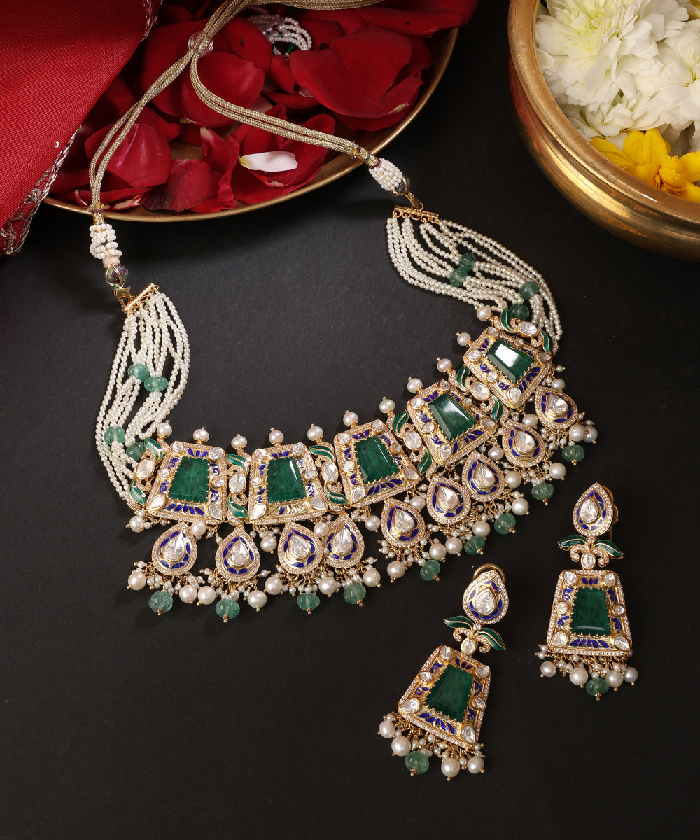 Dilara_Handcrafted_Pure_Silver_Choker_Necklace_Set_With_Semi_Precious_Stones_WeaverStory_01