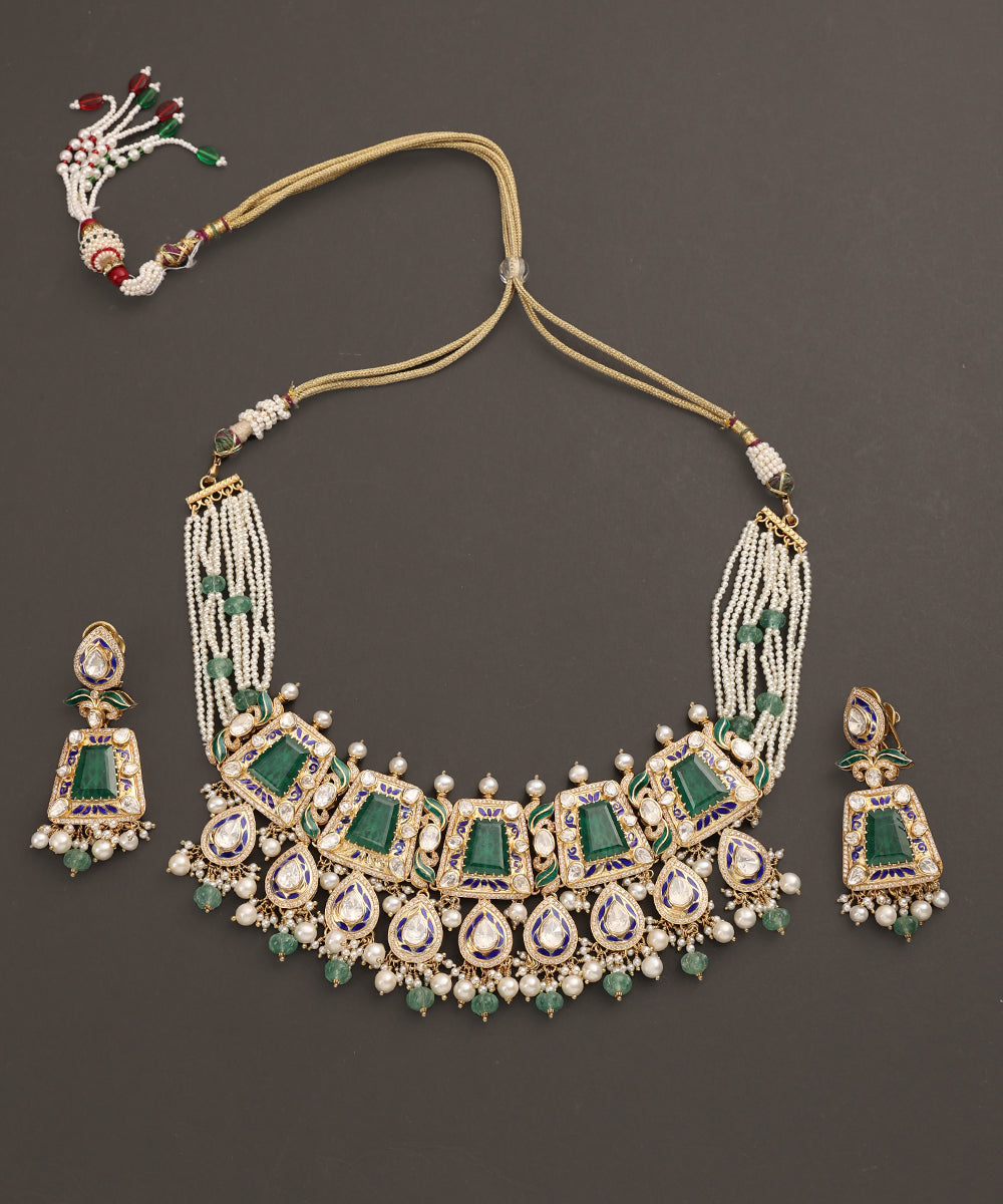 Dilara_Handcrafted_Pure_Silver_Choker_Necklace_Set_With_Semi_Precious_Stones_WeaverStory_02