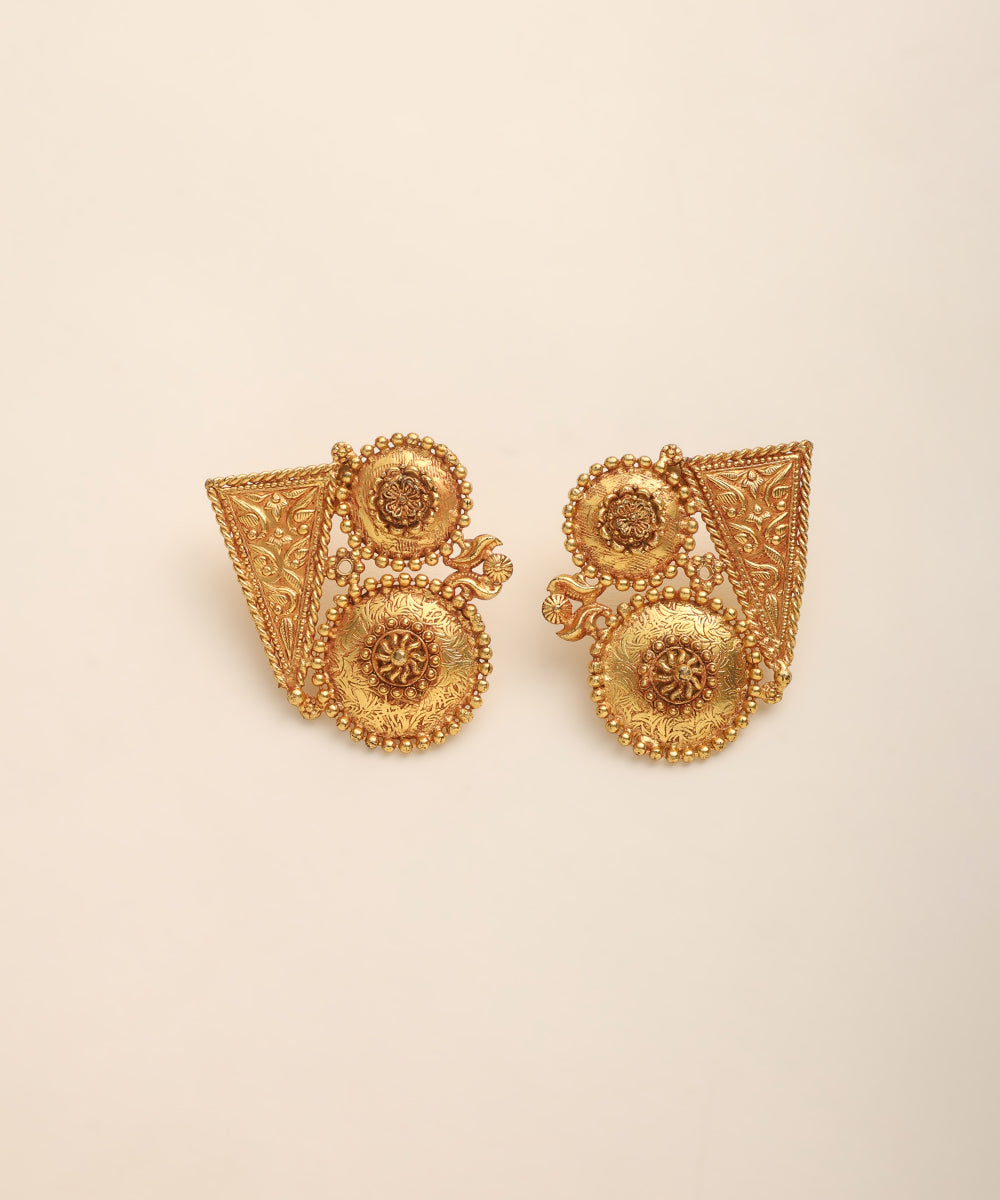 Kiana_Handcrafted_Earrings_With_Floral_Motifs_WeaverStory_02