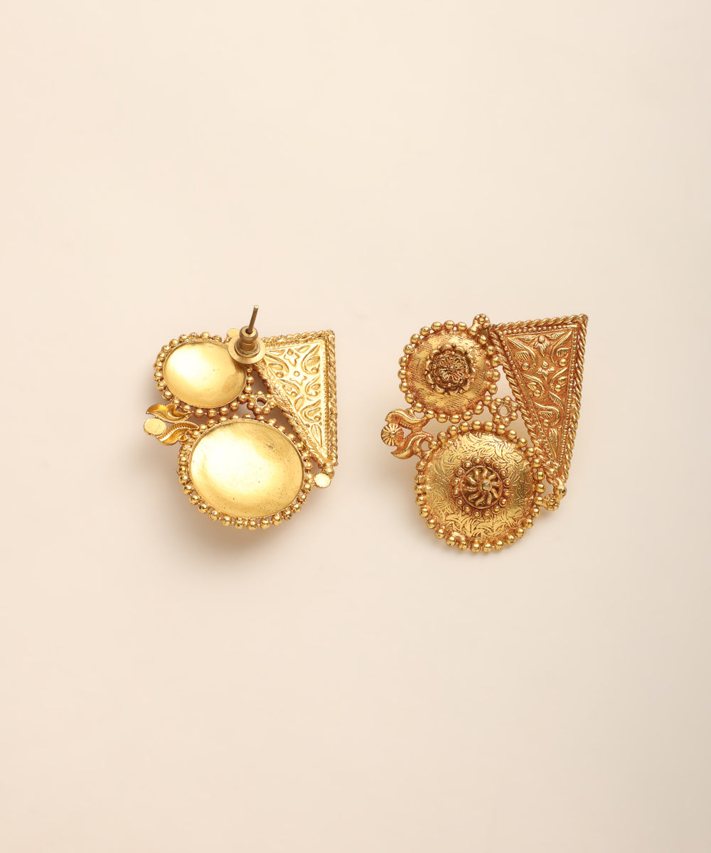 Kiana_Handcrafted_Earrings_With_Floral_Motifs_WeaverStory_03