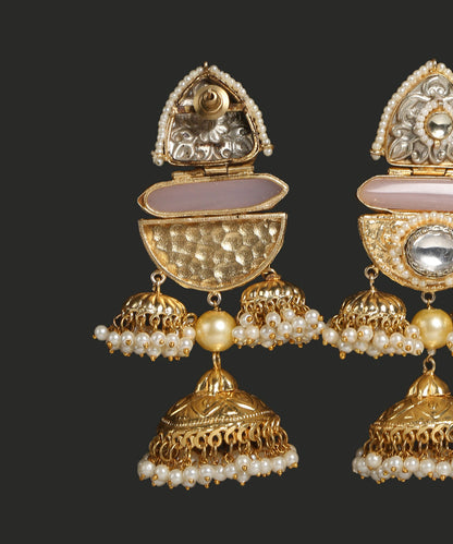 Deenah_Handcrafted_Golden_Earrings_With_Pearl_Tassels_WeaverStory_03