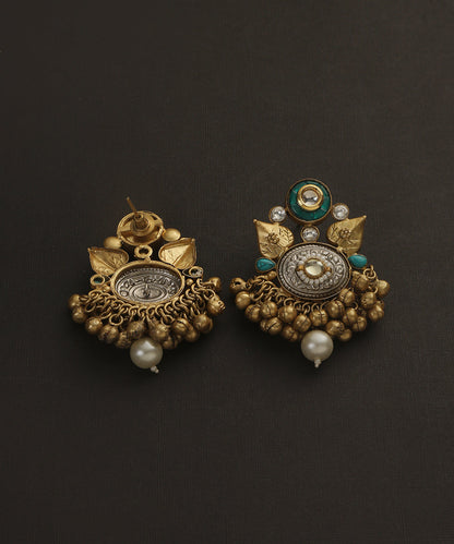 Aabdar_Handcrafted_Earrings_With_Leaf_Motifs_And_Ghungaroo_WeaverStory_03