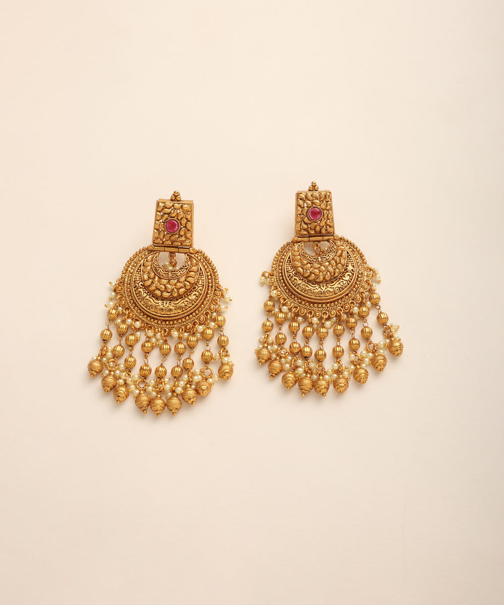 Onfre_Handcrafted_Chandbalis_With_Pearls_WeaverStory_02