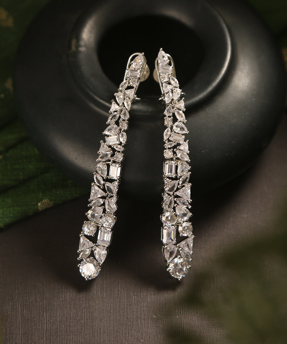 Yahana_Handcrafted_Earrings_With_Semi_Precious_Stones_WeaverStory_01