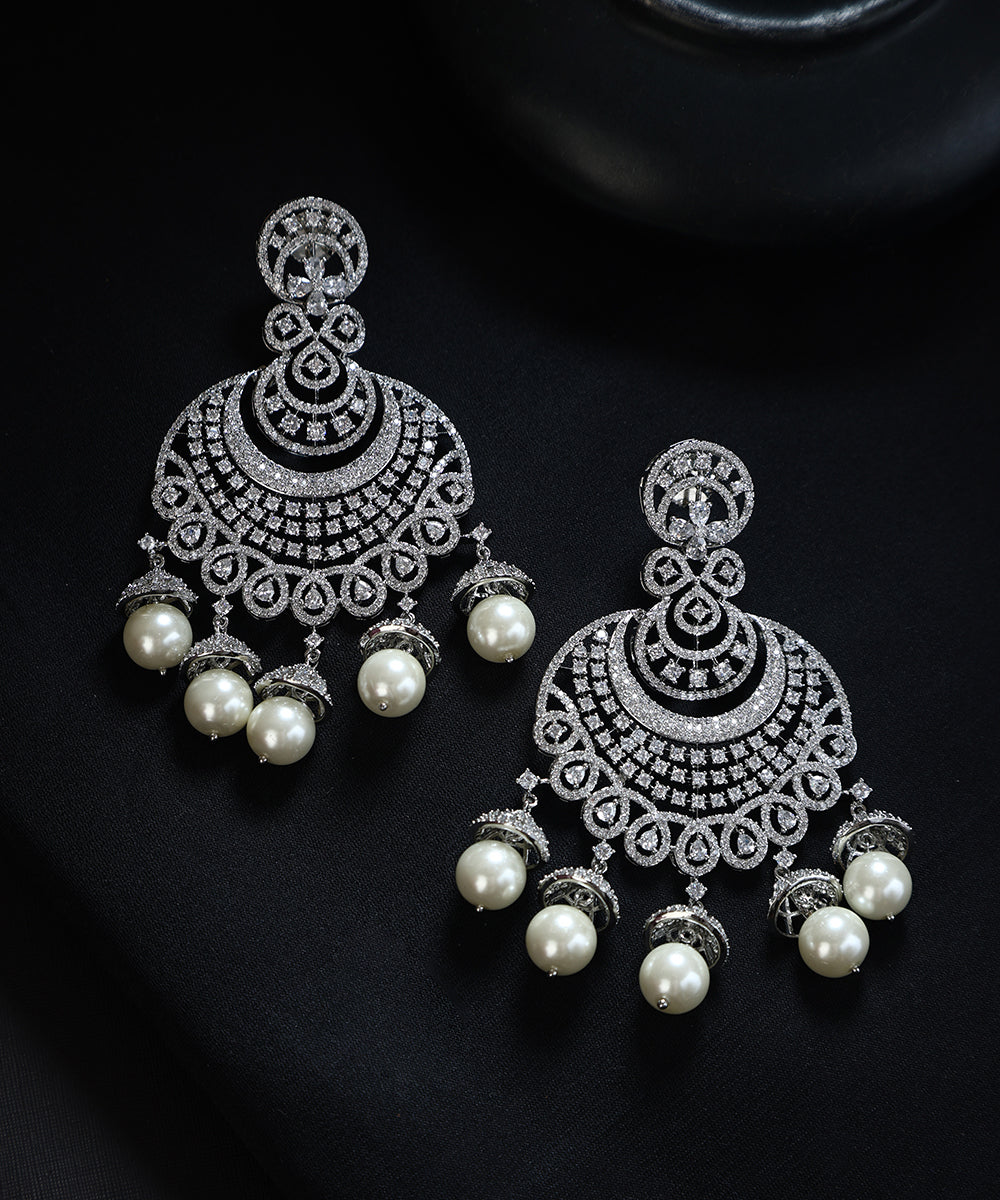 Daya_Handcrafted_Chandbali_With_Semi_Precious_Stones_And_Pearls_WeaverStory_01