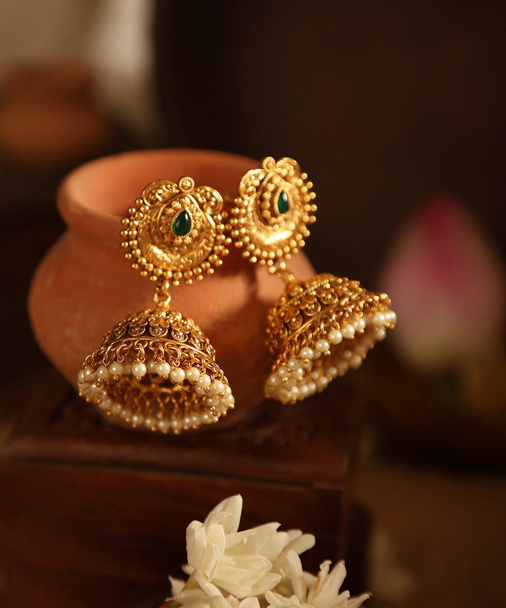 Muqad_Handcrafted_Jhumkas_With_Pearls_WeaverStory_01