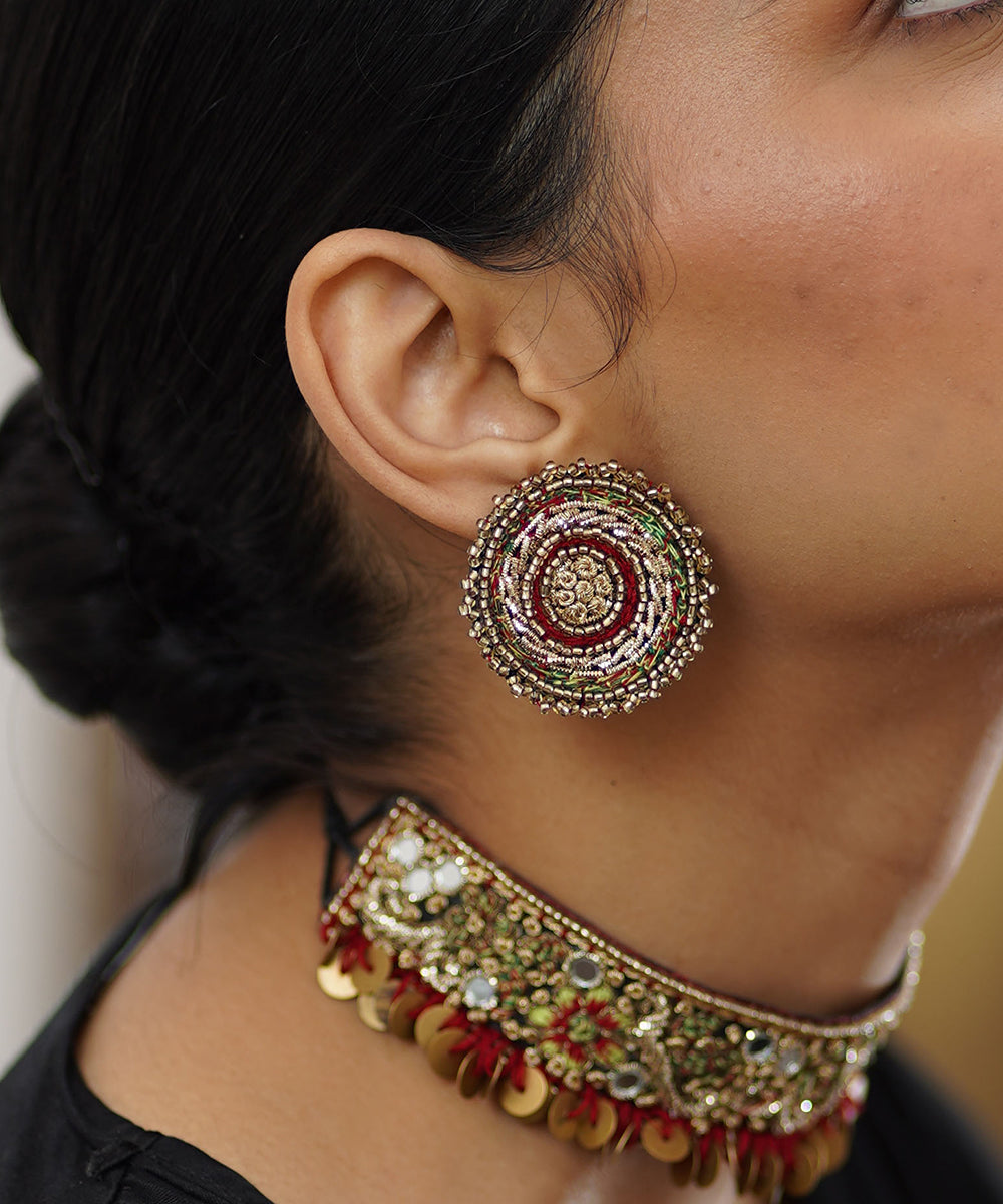 Hand-Beaded_Concentric_Circle_Stud_Earrings_WeaverStory_01