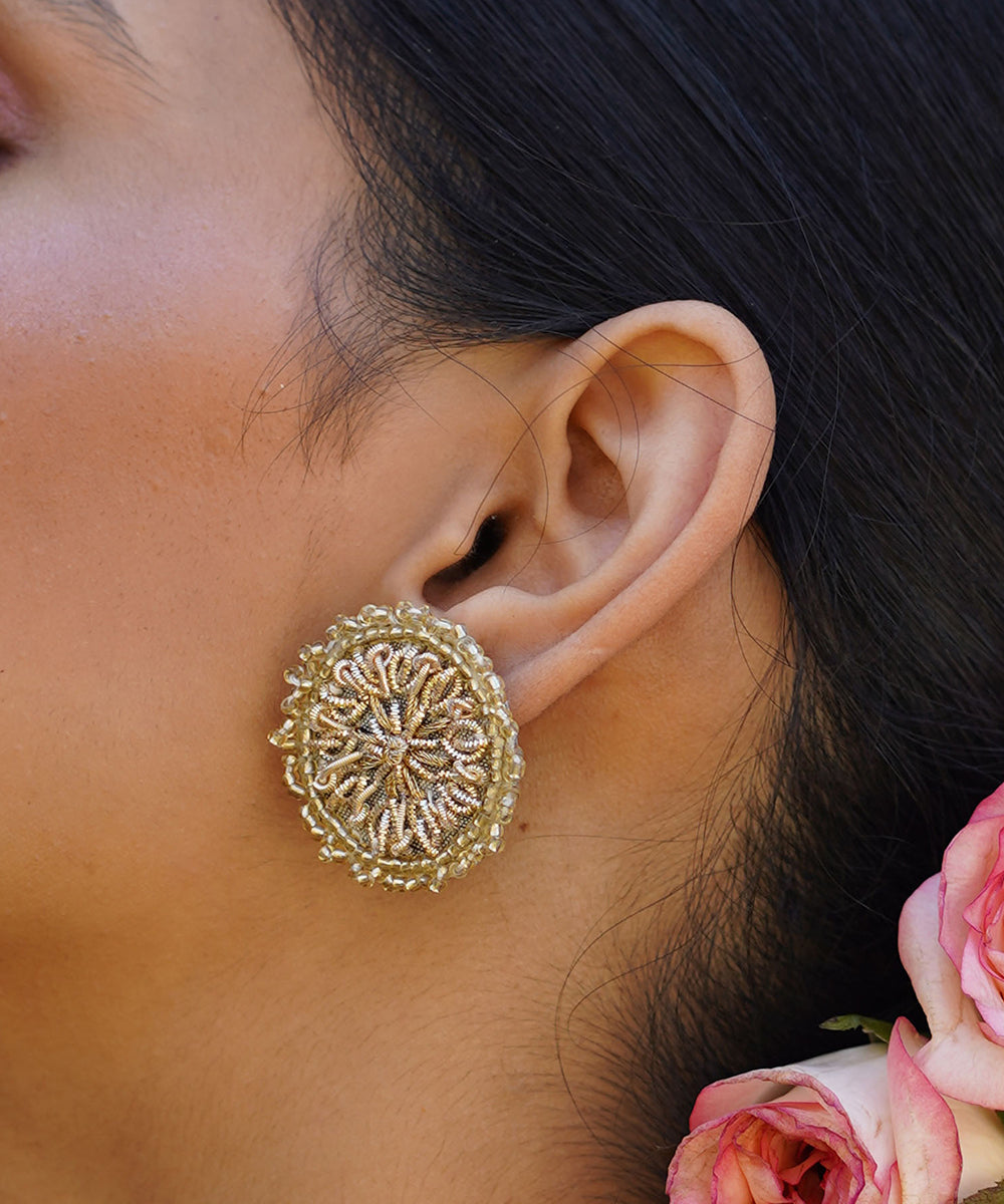 Handcrafted_Gold_&amp;_Silver_Threadwork_Stud_Earrings_WeaverStory_03