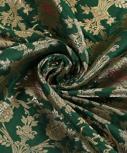 Green_Handloom_Pure_Katan_Silk_Tanchoi_Banarasi_Fabric_With_Odhna_Jaal_WeaverStory_05