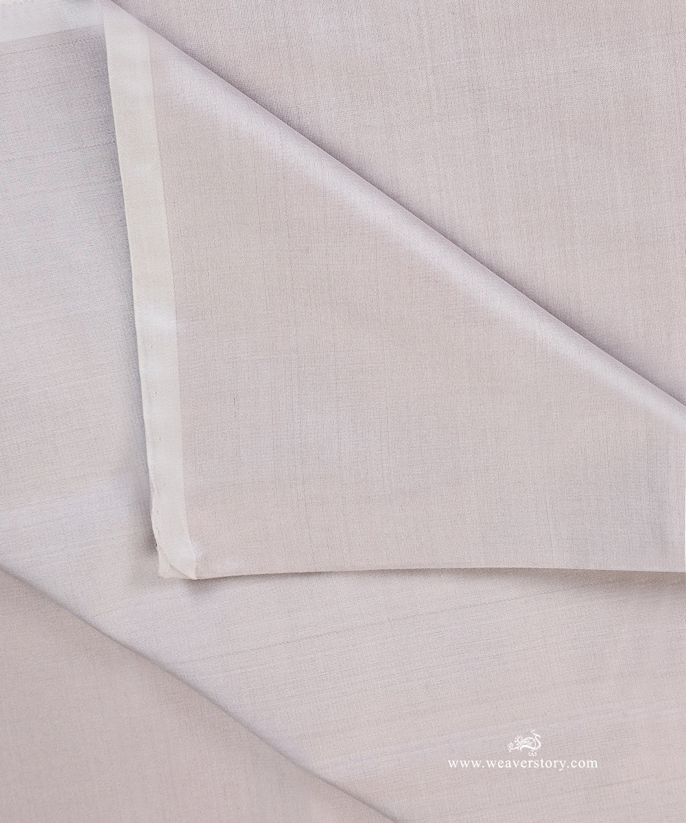 Mauve_And_White_Handloom_Dual_Tone_Pure_Mushroo_Silk_Banarasi_Fabric_WeaverStory_04