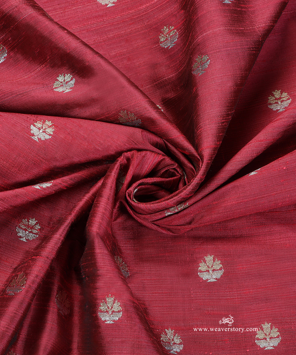 Wine_Handloom_Pure_Tussar_Silk_Banarasi_Fabric_With_Zari_Booti_WeaverStory_05