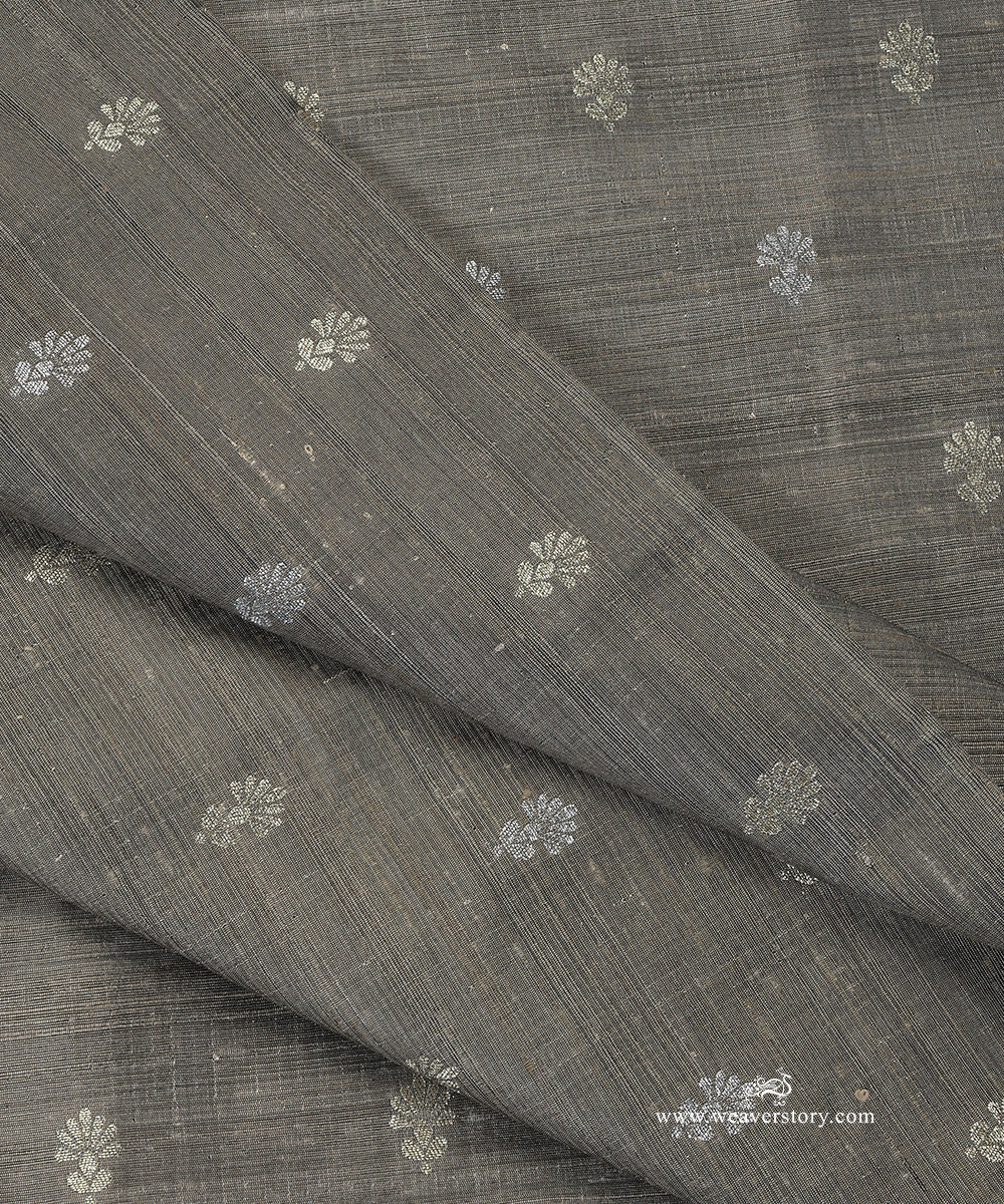 Handloom_Grey_Raw_Silk_Banarasi_Fabric_With_Small_Gold_And_Silver_Zari_Booti_WeaverStory_04