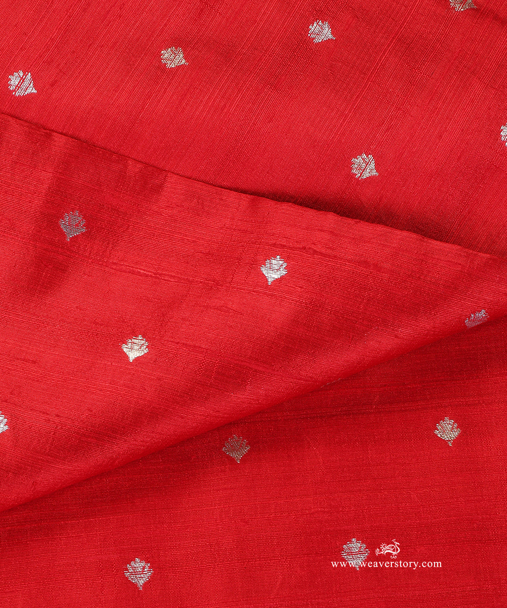 Handloom_Red_Pure_Tussar_Silk_Banarasi_Fabric_With_Sona_Rupa_Zari_Cutwork_Booti_WeaverStory_04