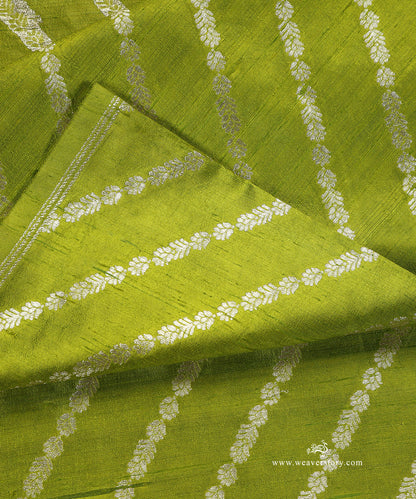 Bright_Heena_Green_Handloom_Pure_Tussar_Silk_Banarasi_Fabric_With_Aada_Zari_Work_WeaverStory_04