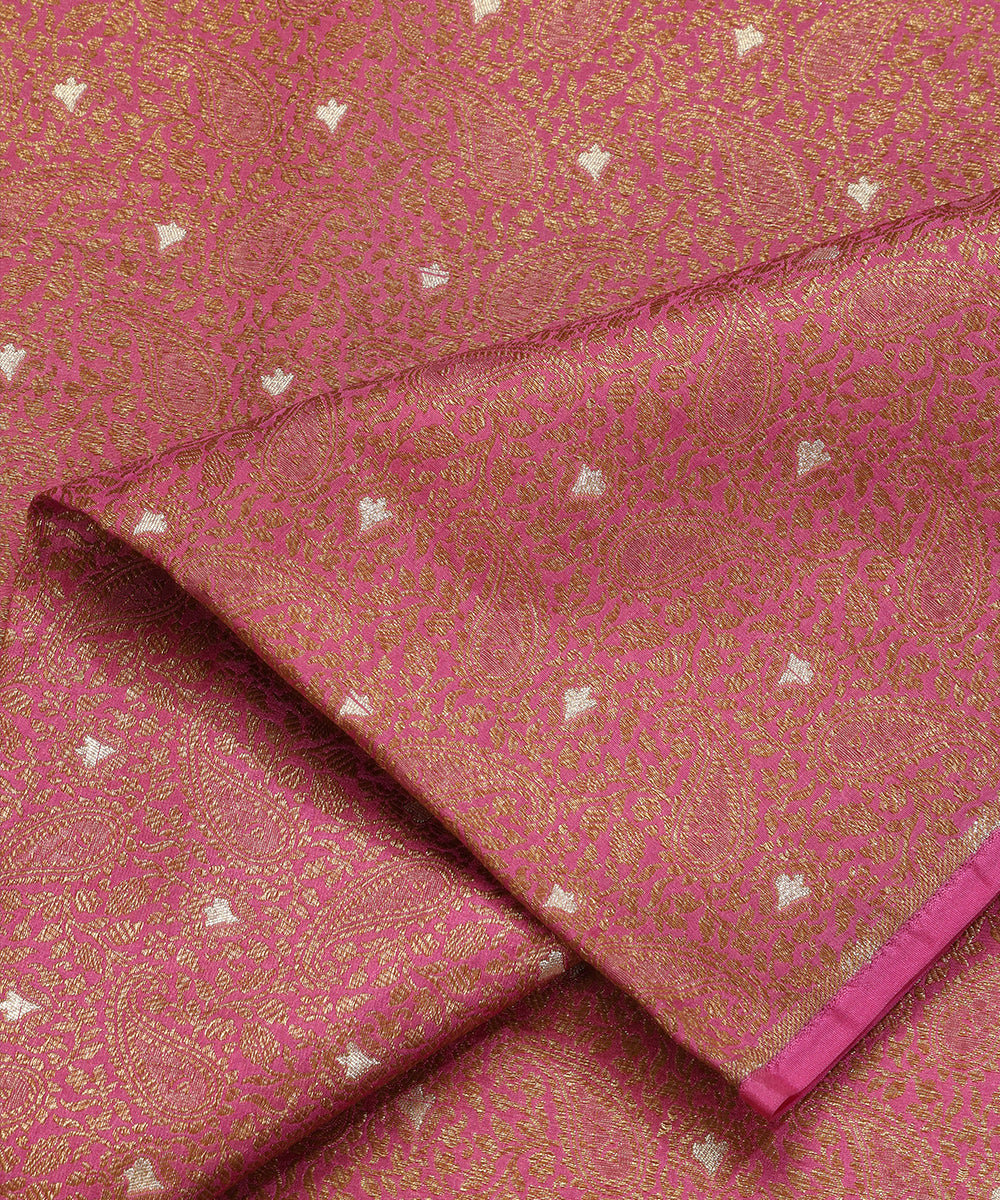 Magenta_Handloom_Pure_Katan_Silk_Kimkhab_Banarasi_Fabric_In_Antique_Zari_With_Paisley_Motifs_WeaverStory_04