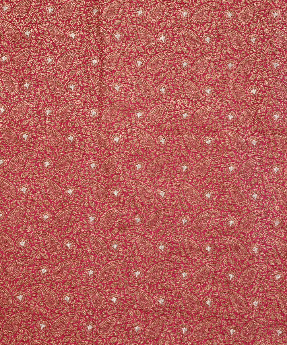 Pink_Handloom_Pure_Katan_Silk_Kimkhab_Banarasi_Fabric_In_Antique_Zari_With_Silver_Meenakari_WeaverStory_02