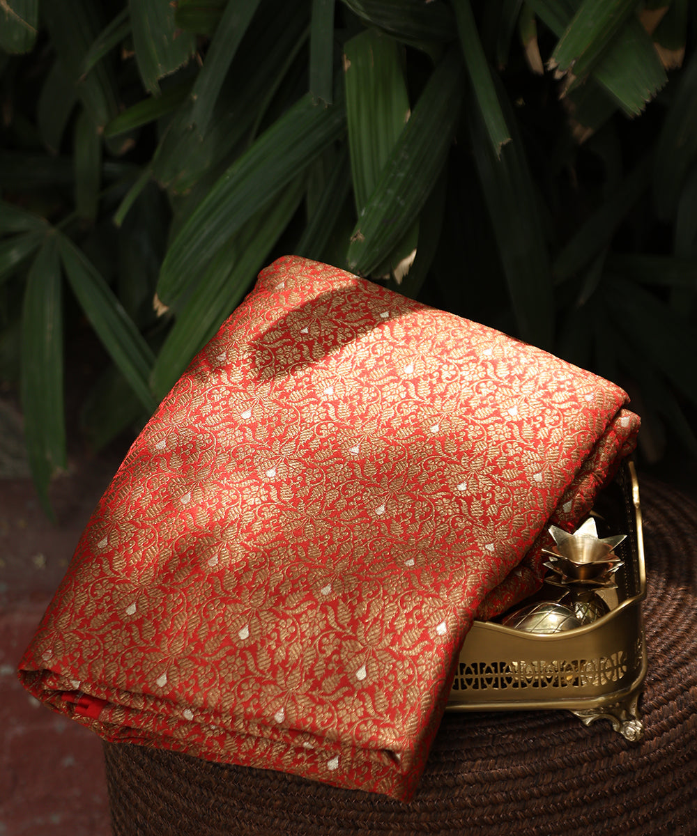 Handloom_Red_Pure_Katan_Silk_Kimkhab_Banarasi_Fabric_In_Antique_Zari_With_Silver_Meenakari_And_Floral_Motifs_WeaverStory_02